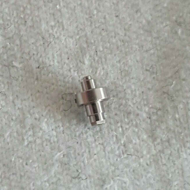 Tudor Caliber 1533 Part Number 195 (Barrel Arbor)