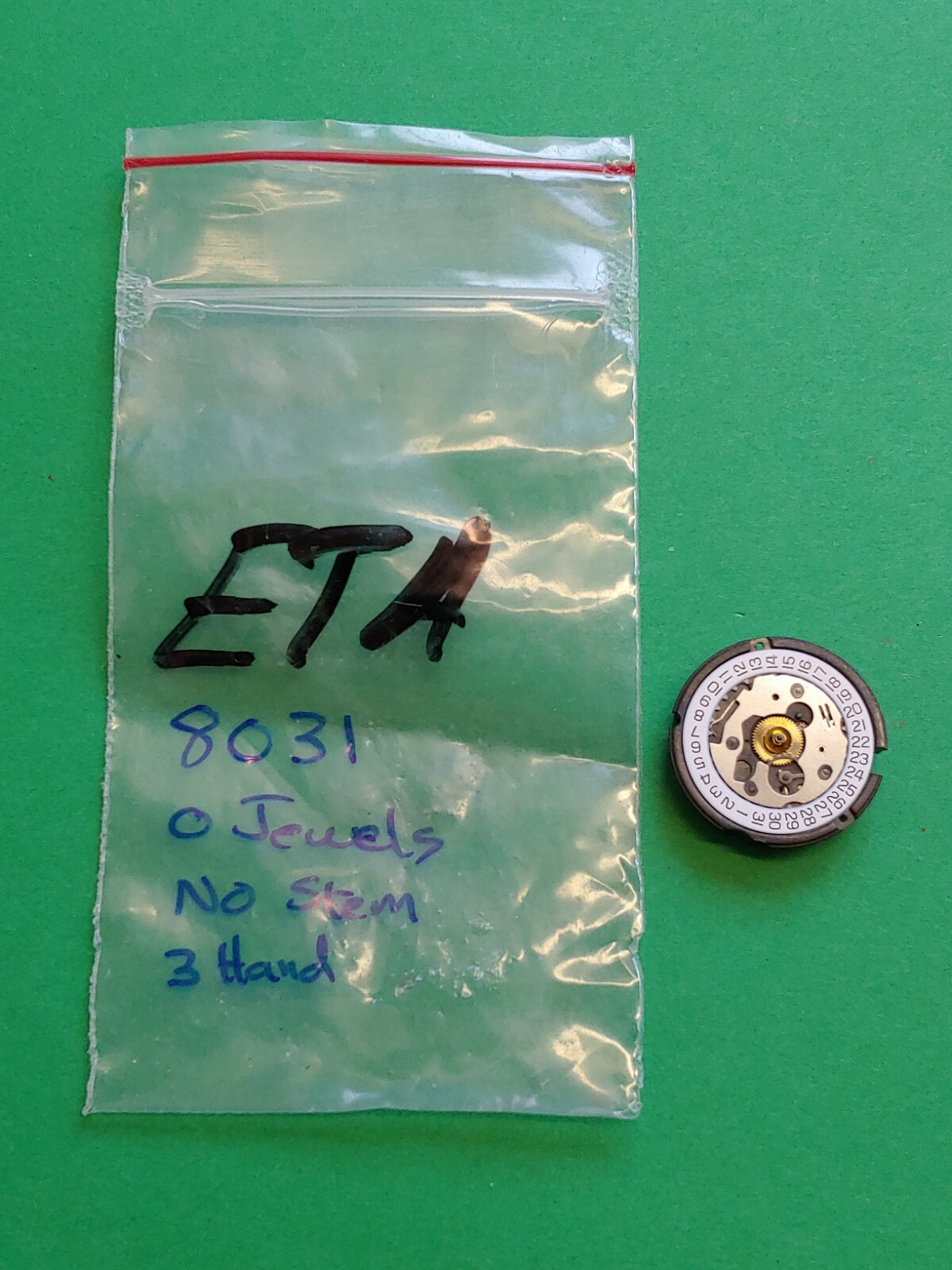 ETA Cal. 8031 Swiss Quartz Watch Movement. NOS. NO Stem. Runs