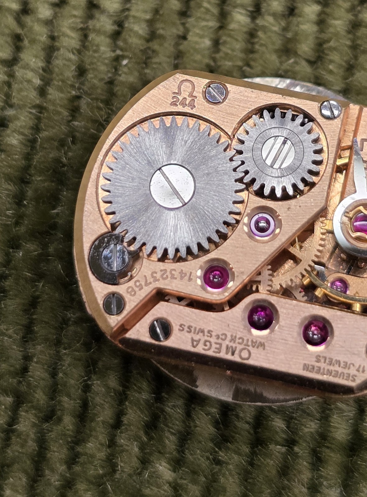 Vintage Omega Cal. 244 Watch Movement 17 Jewels 19mm Dial Hands For Parts Repair