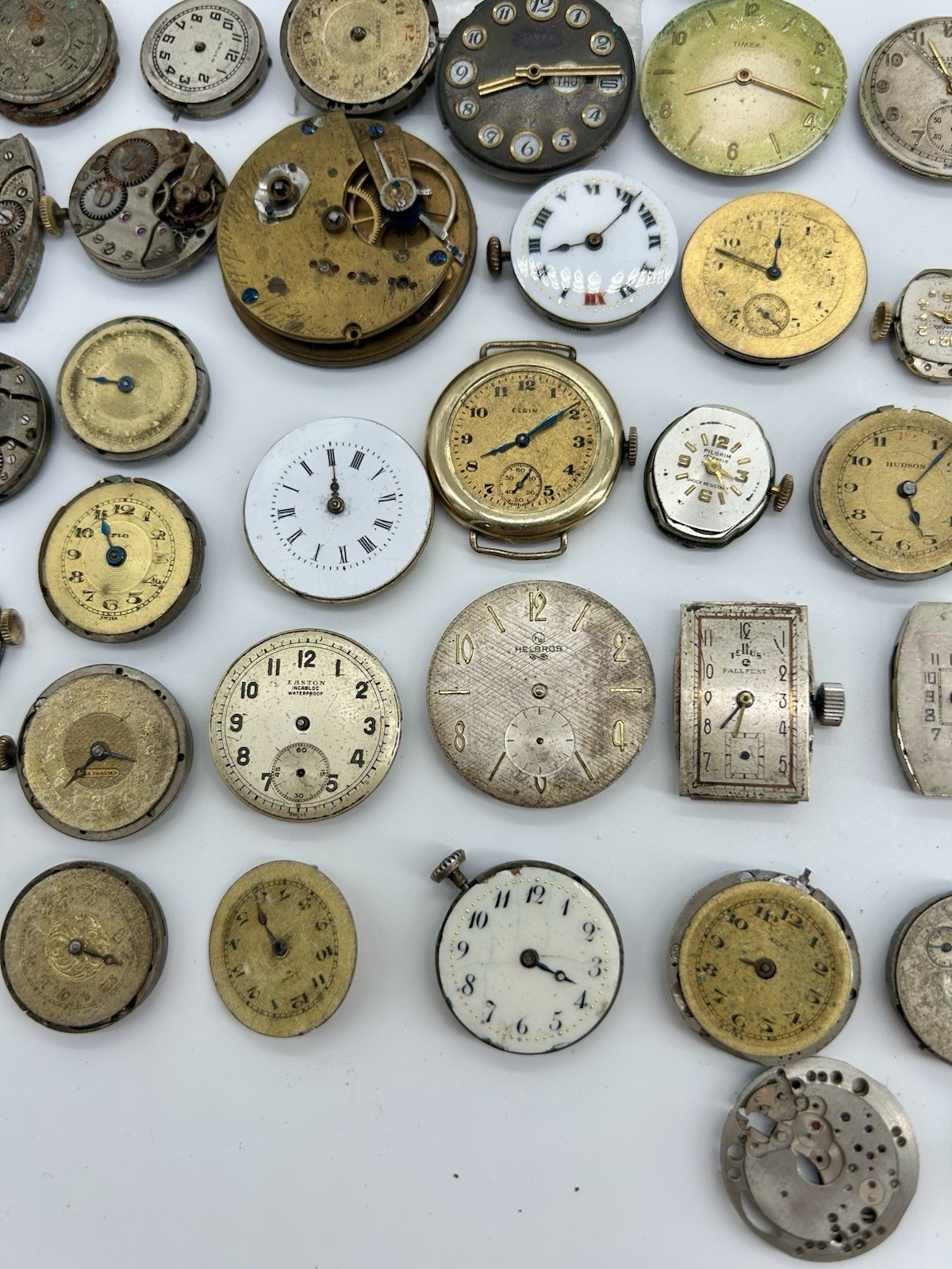 Vintage Watch Parts Repair Lot Movements Dials Elgin Waltham Bulova etc 100+ pcs