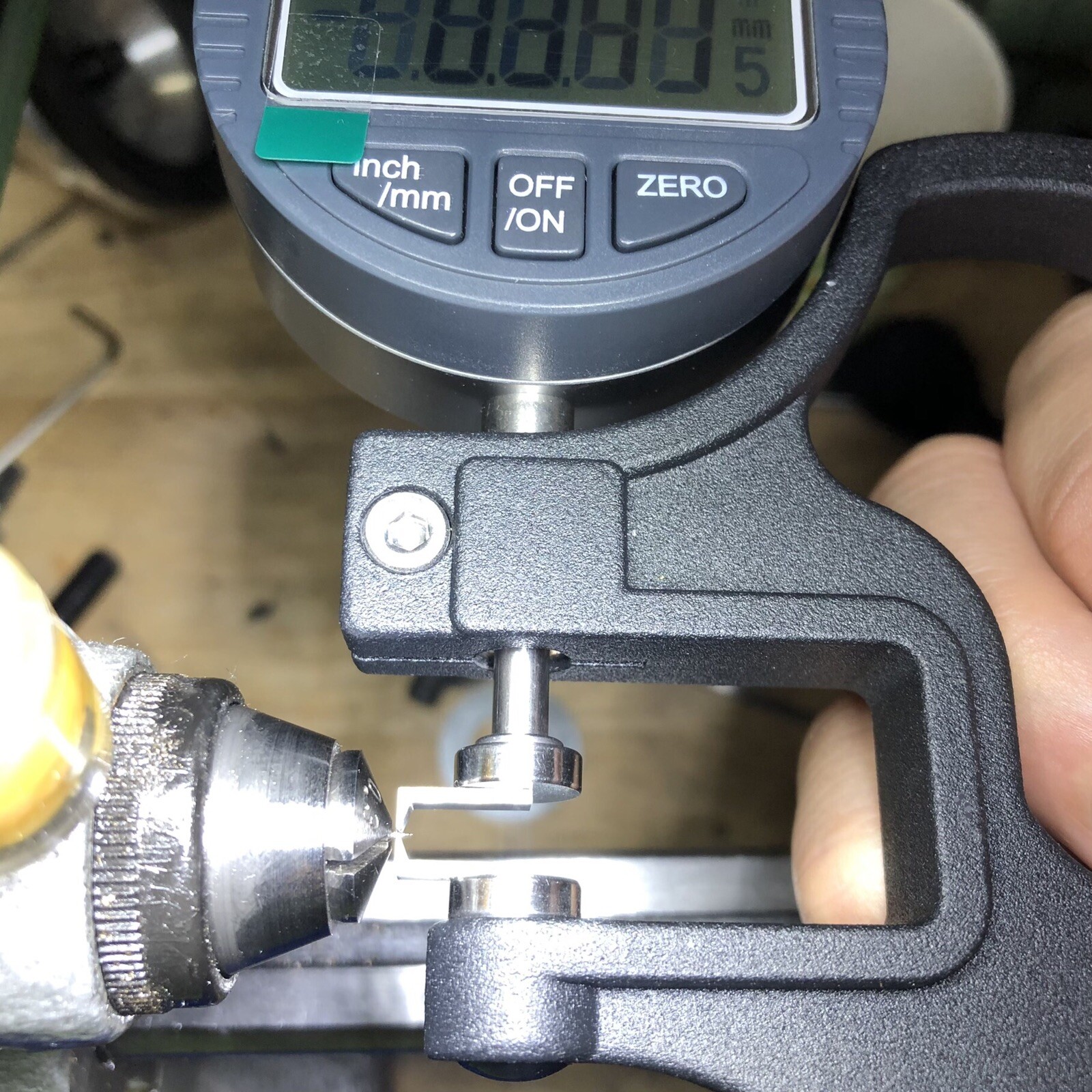 Digital Calipers For Measuring Balance Staff And Small Parts.