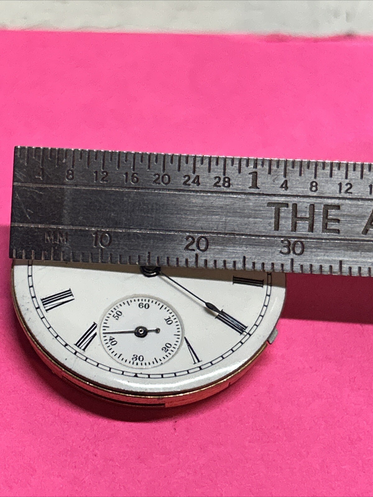 VINTAGE 0 SIZE ELGIN POCKET WATCH MOVEMENT Ticks Free For Repair