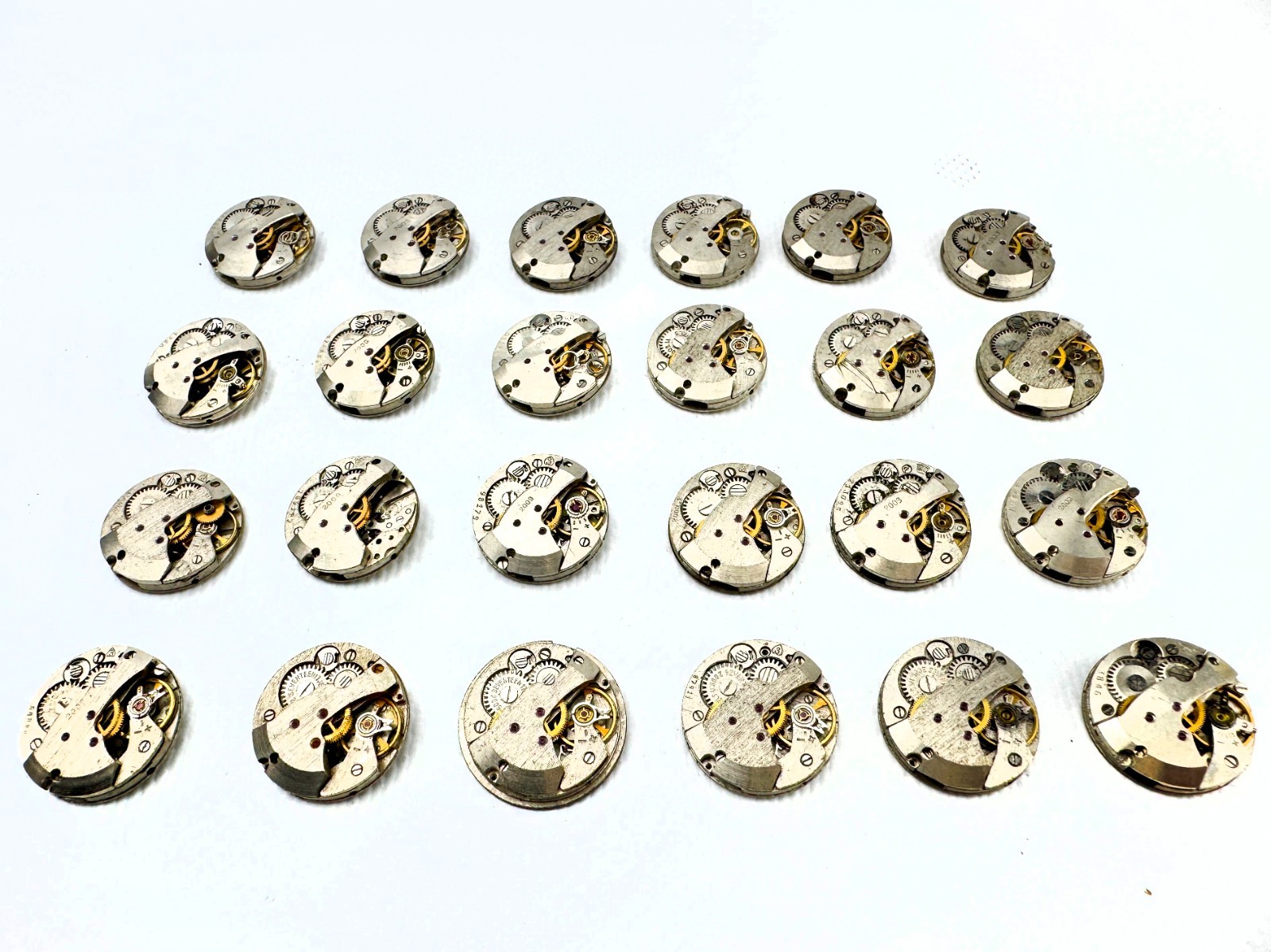 Lot 24 Round vintage ladies watch movements Zarja 20 mm. Steampunk or repair