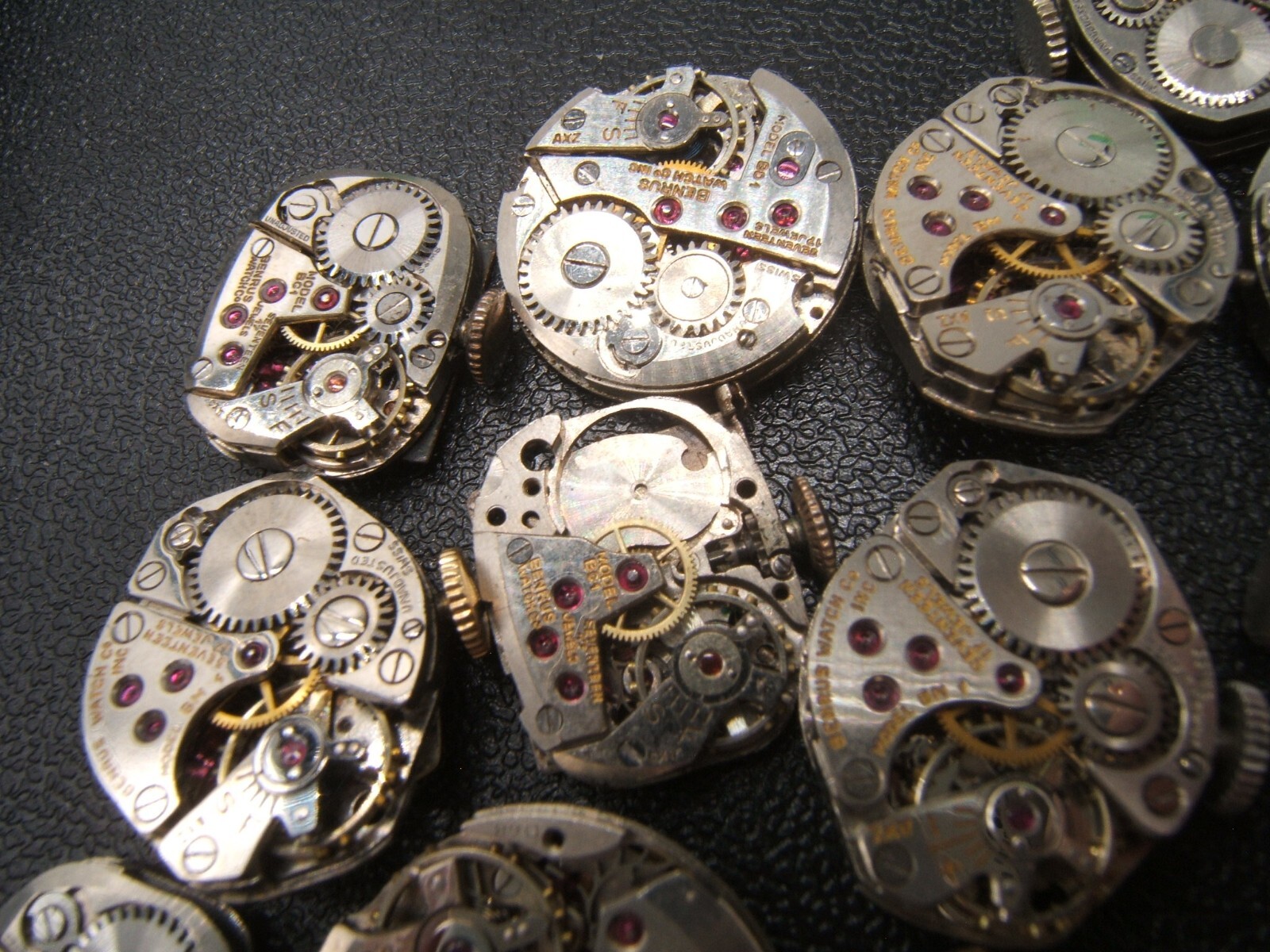 33 VTG BENRUS WOMEN’S WRIST WATCH MOVEMENTS WIND UP AS IS PARTS REPAIR