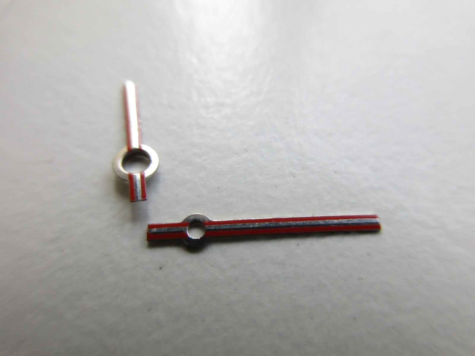 Set of 2 steel-red watch hands AS cal. 2063 – size 150/90