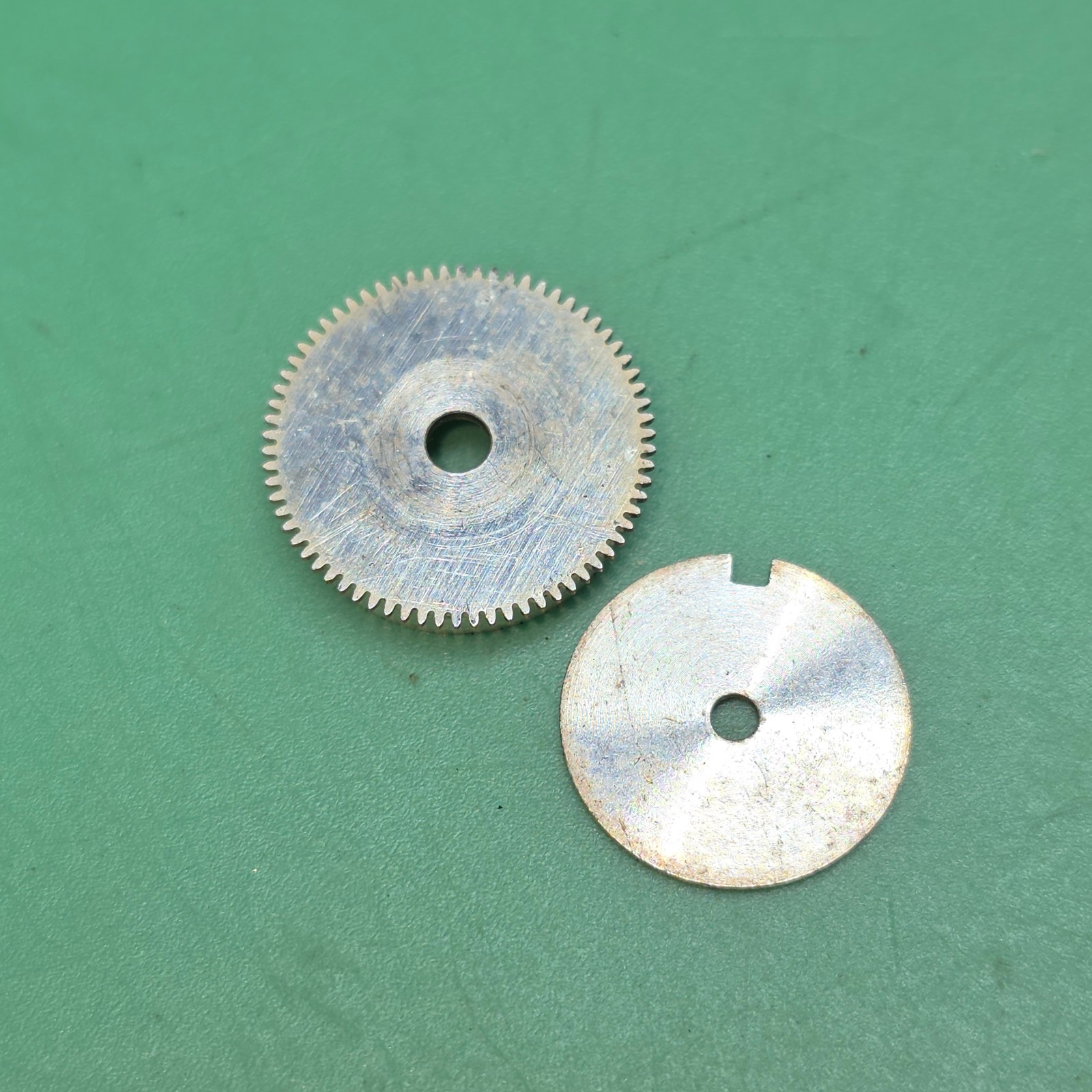 Mainspring Barrel Font Cal. 52 Watch Part / W70