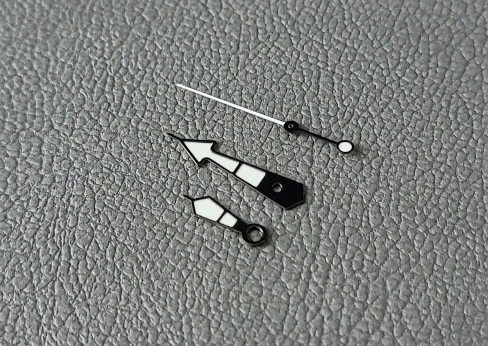 HANDS SET SBBN STYLE BLACK BGW9 / SEIKO MOD SKX SKX007 NH35 NH36 NH34