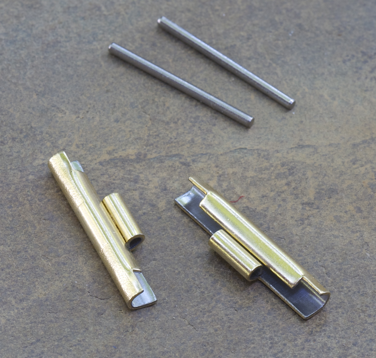 Gold color 18mm 19mm or 20mm size end pieces 3-row NSA band shape new old stock