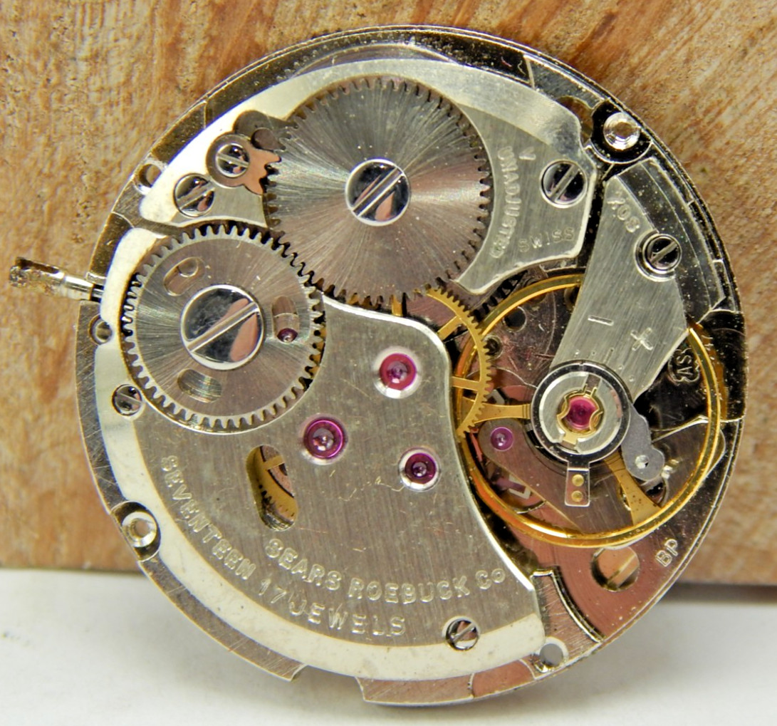 Vintage Sears Roebuck AS 1746/47 17 jewel men’s wrist watch movement with stem