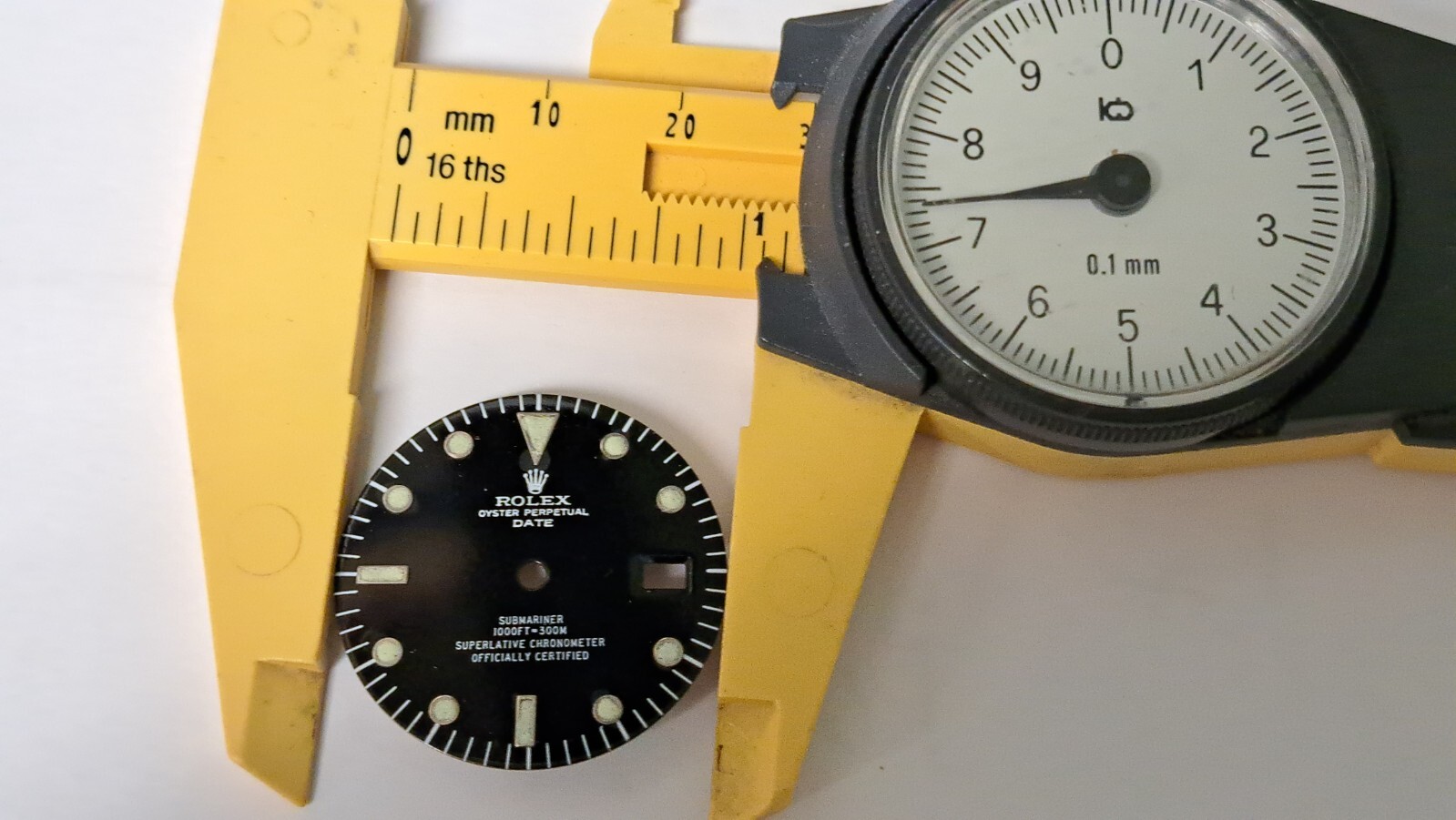 Original Rolex Submariner 16613 16618 16803 BLACK AND WHITE Watch DIAL DATE, SWI