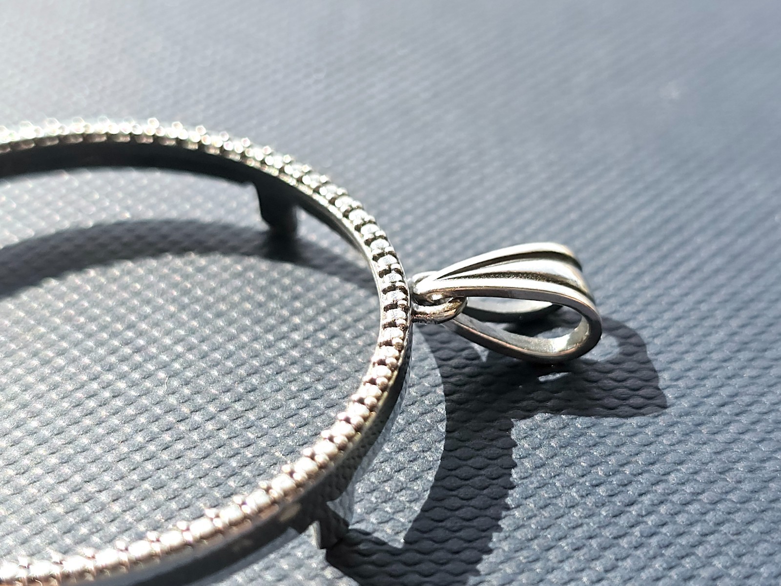 925 Sterling Silver Prong Back Illusion Edge Bezel for 34mm Mexican 1 Peso Coins