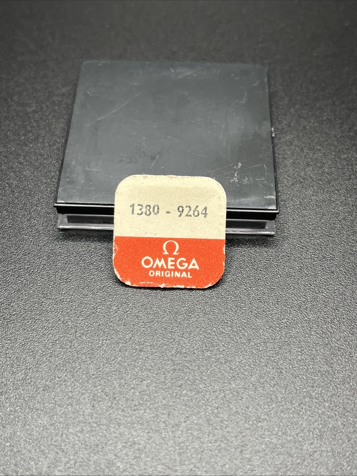 New Genuine Omega Cal. 1380 Part 9264 Date Corrector Operating Lever