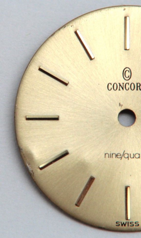VINTAGE CONCORD NINE/QUARTZ MARINER Brand Watch Dial Gold Tone 19.5mm Diameter
