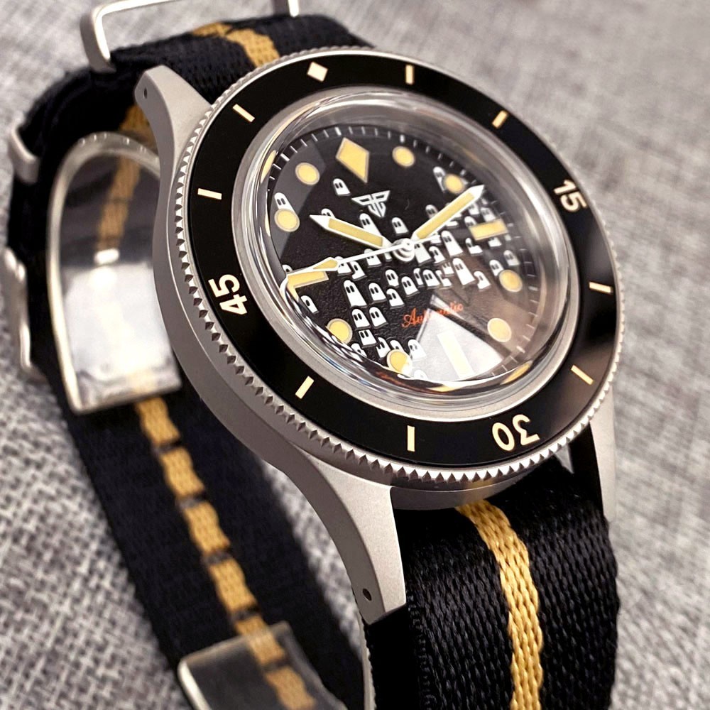 Tandorio New NH35A Automatic Men Watch Luminousn Sapphire Glass 200m Waterproof
