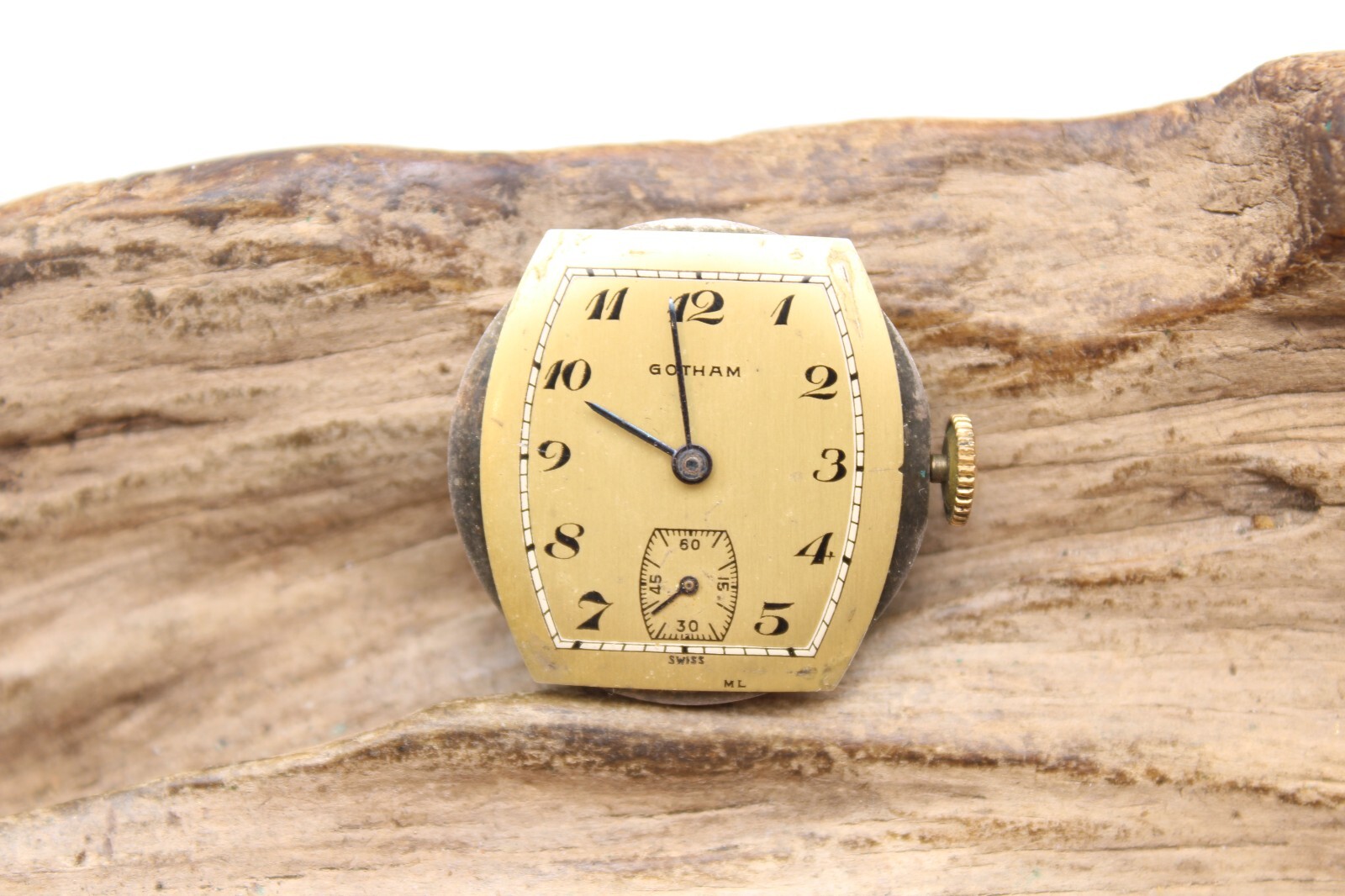 GOTHAM SWISS WATCH MOVEMENT 27.9mm QQOMN OVERWOUND FOR REPAIR (FN2)