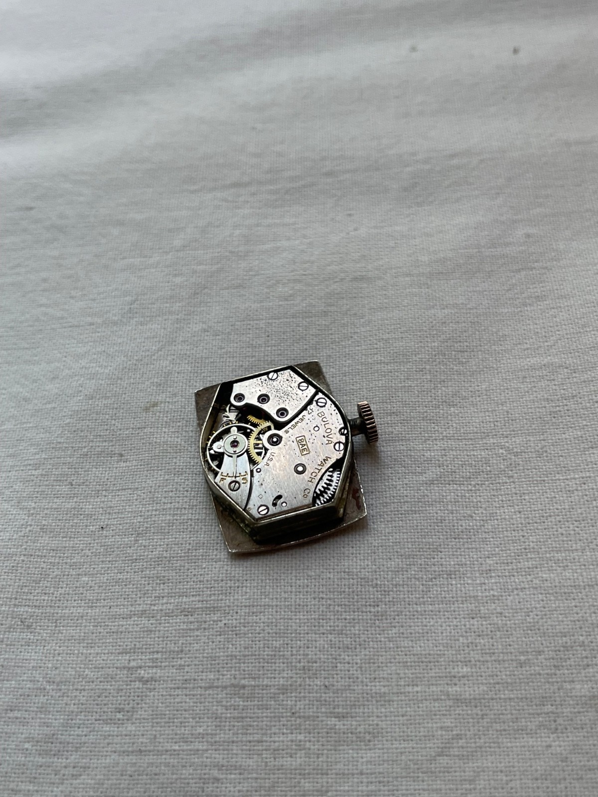 Bulova 8AE – movement for mens watch AS IS, good balance,lot0308