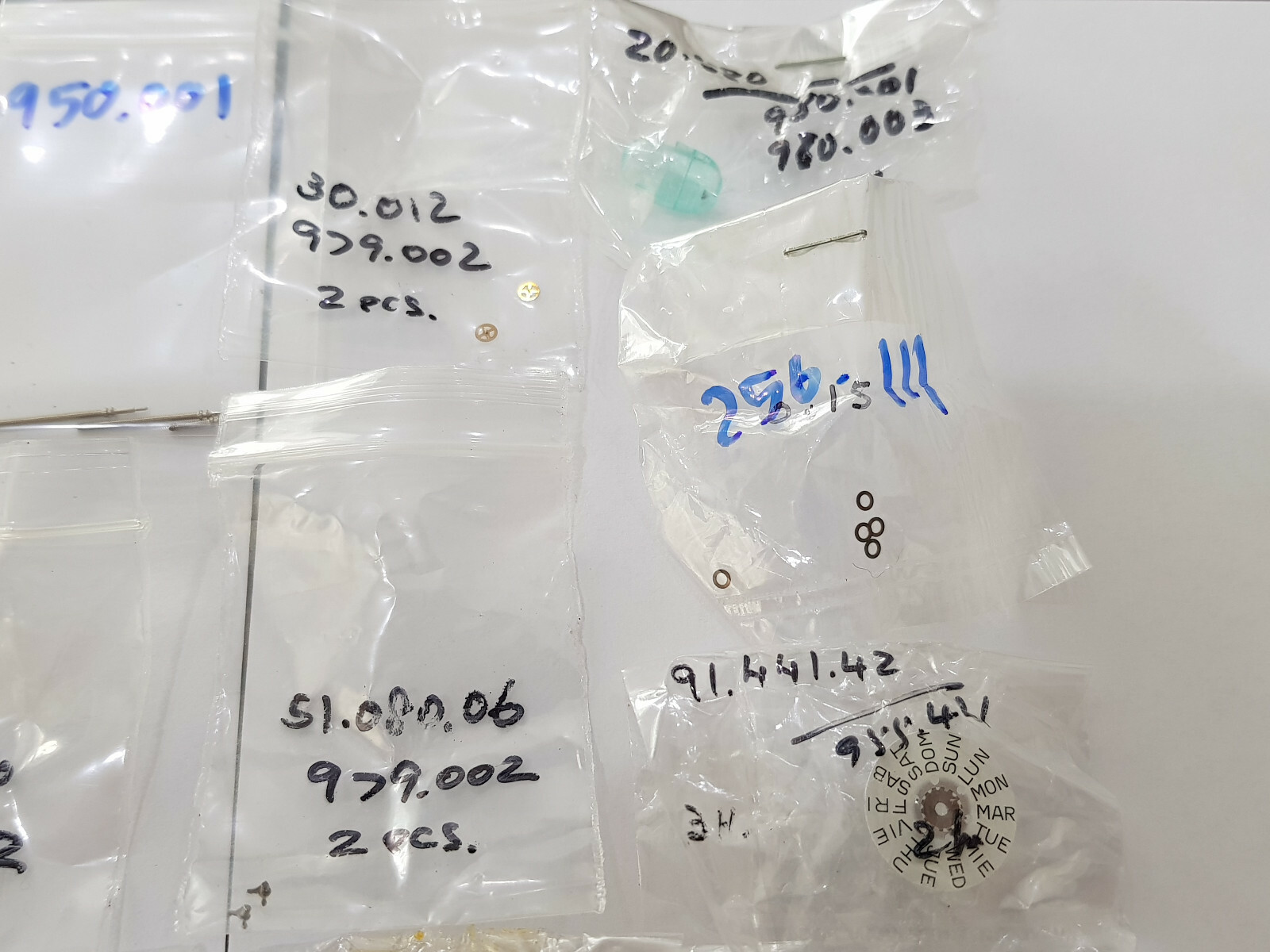 Hugh Lot Swiss movement parts assorted model ETA ESA 956.111 950.001 955.421 etc