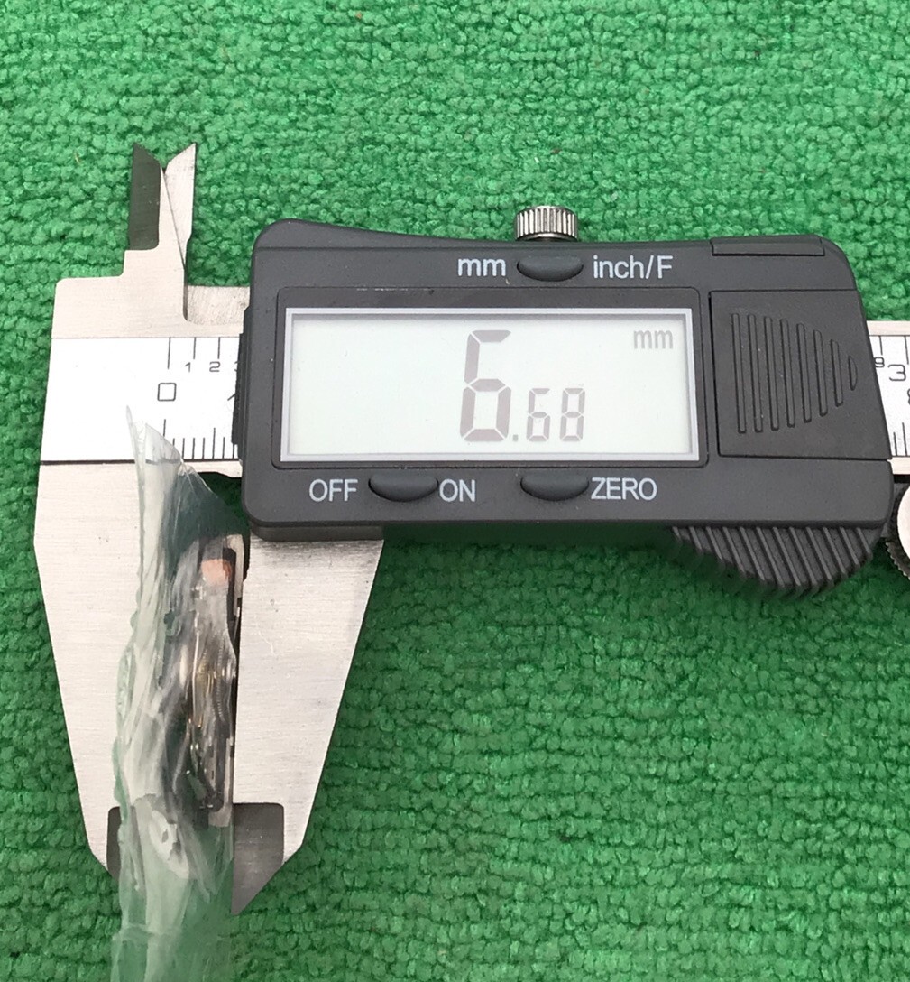 NEW Seiko YT58B Replacement Quartz Watch Movement, Day/Date At 3 SW