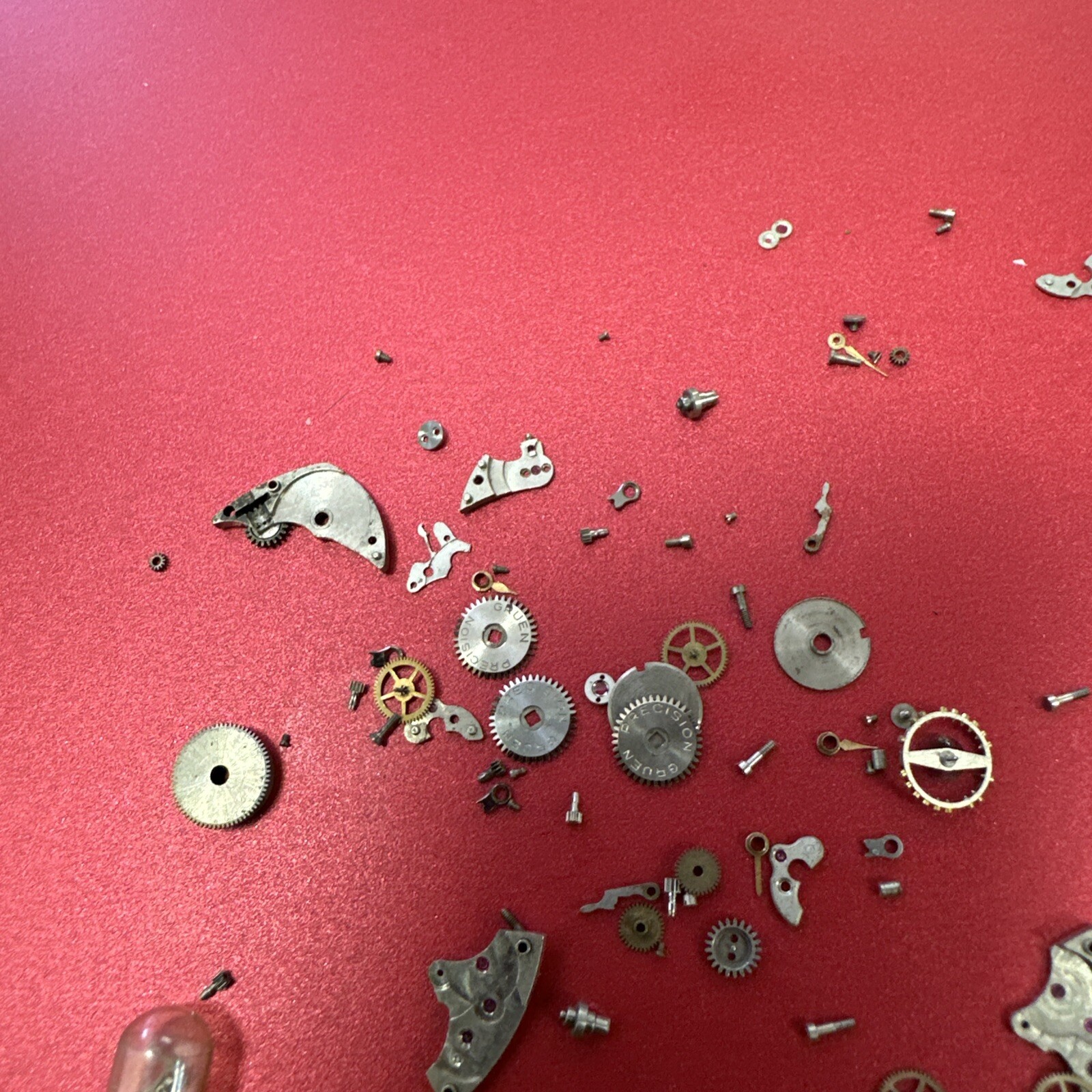 Vintage Gruen Precision 275-295 17jewel wrist watch movement For Parts & Repairs