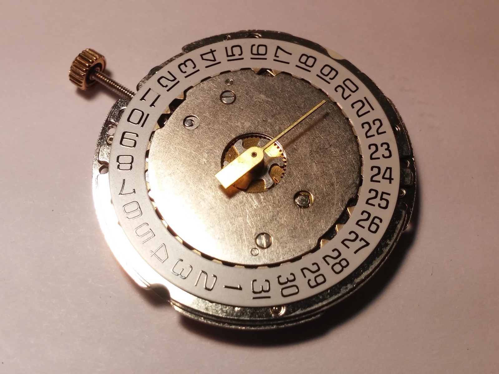 FE France Ebauche 11½” – 8020 N.O.S 2 jewels watch movement central sec. date-3