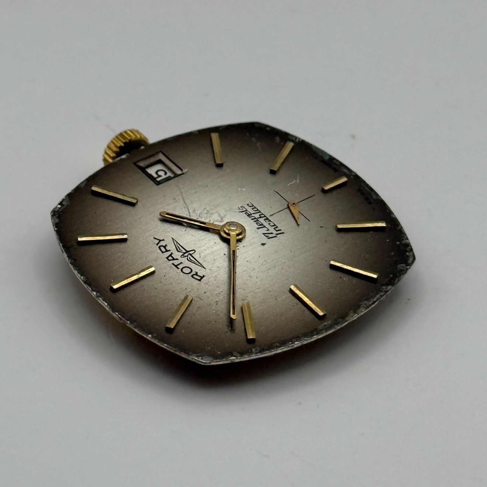 Peseux 7056 Watch Movement Rotary 17 Jewels Incabloc Date Manual Wind Parts 26mm