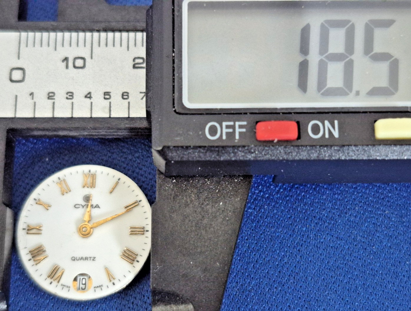 ETA 256.111 • OMEGA 1426 • LONGINES 152.2 CYMA DATE PORCLELAIN ROMAN DIAL RUNS