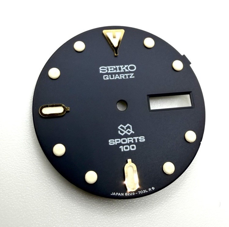 NOS Vintage Seiko Quartz Diver’s 8229-703L Sports 100m Navy Blue Luminous Dial