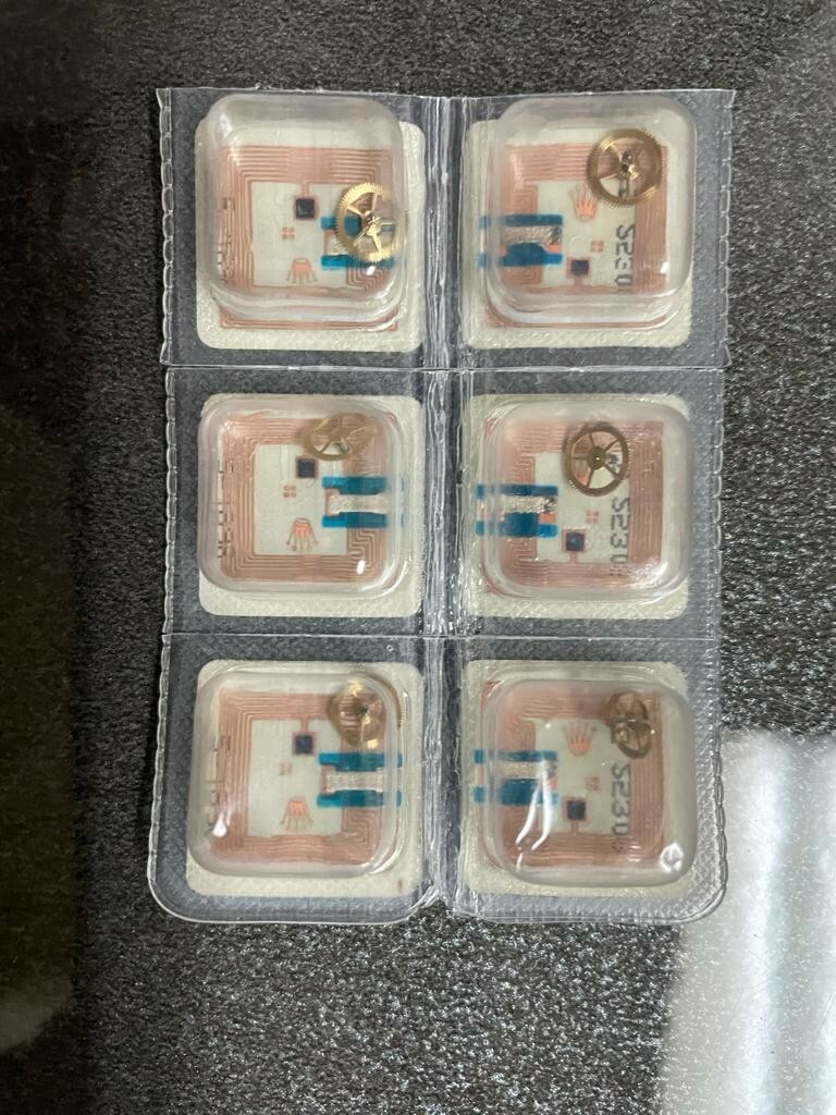 NEW LOT FACTORY SEALED ROLEX DAYTONA THIRD WHEEL 4030 340 AUTHENTIC FAST SHIP