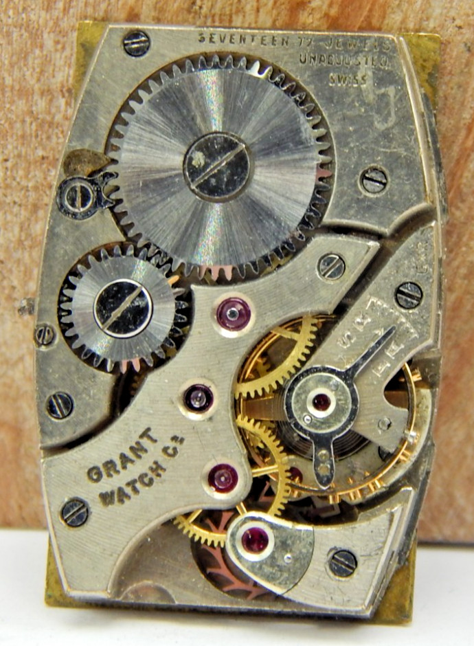 Vintage Grant Watch .Co 17 jewel art deco wrist watch movement with dial & hands