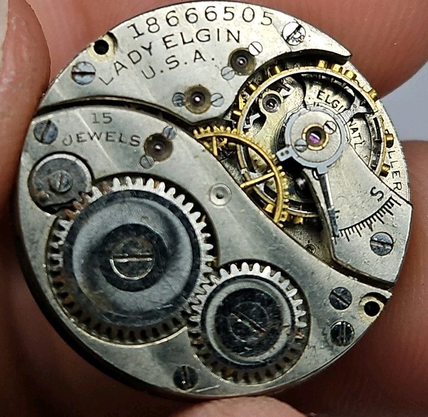 1916 Lady Elgin 404 10/0s 15j Wristwatch Movement – For Repair/Parts (L2)