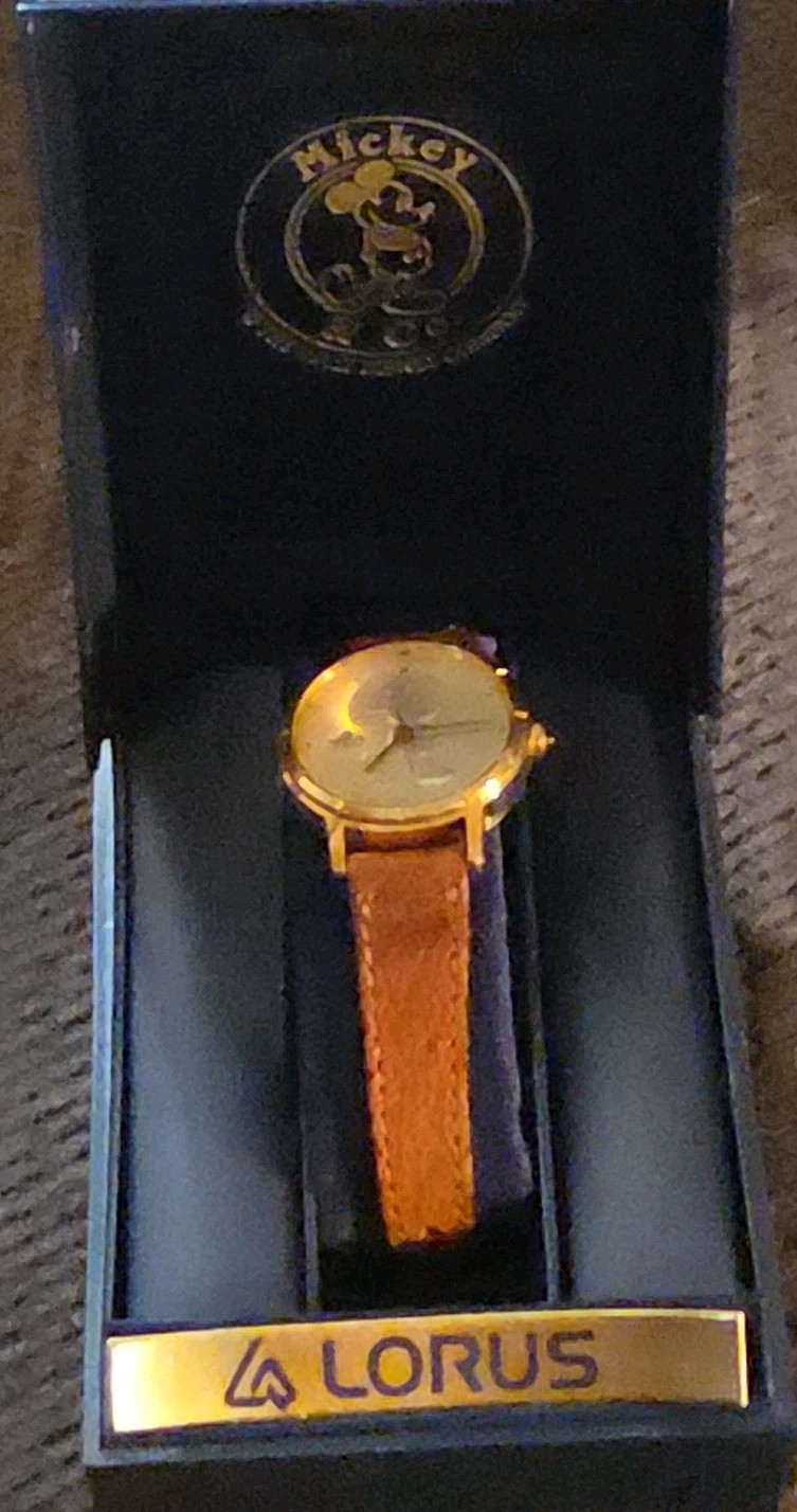 VTG Lorus Mickey Watch Mouse Disney Y121-X090 Quartz Genuine Leather Band