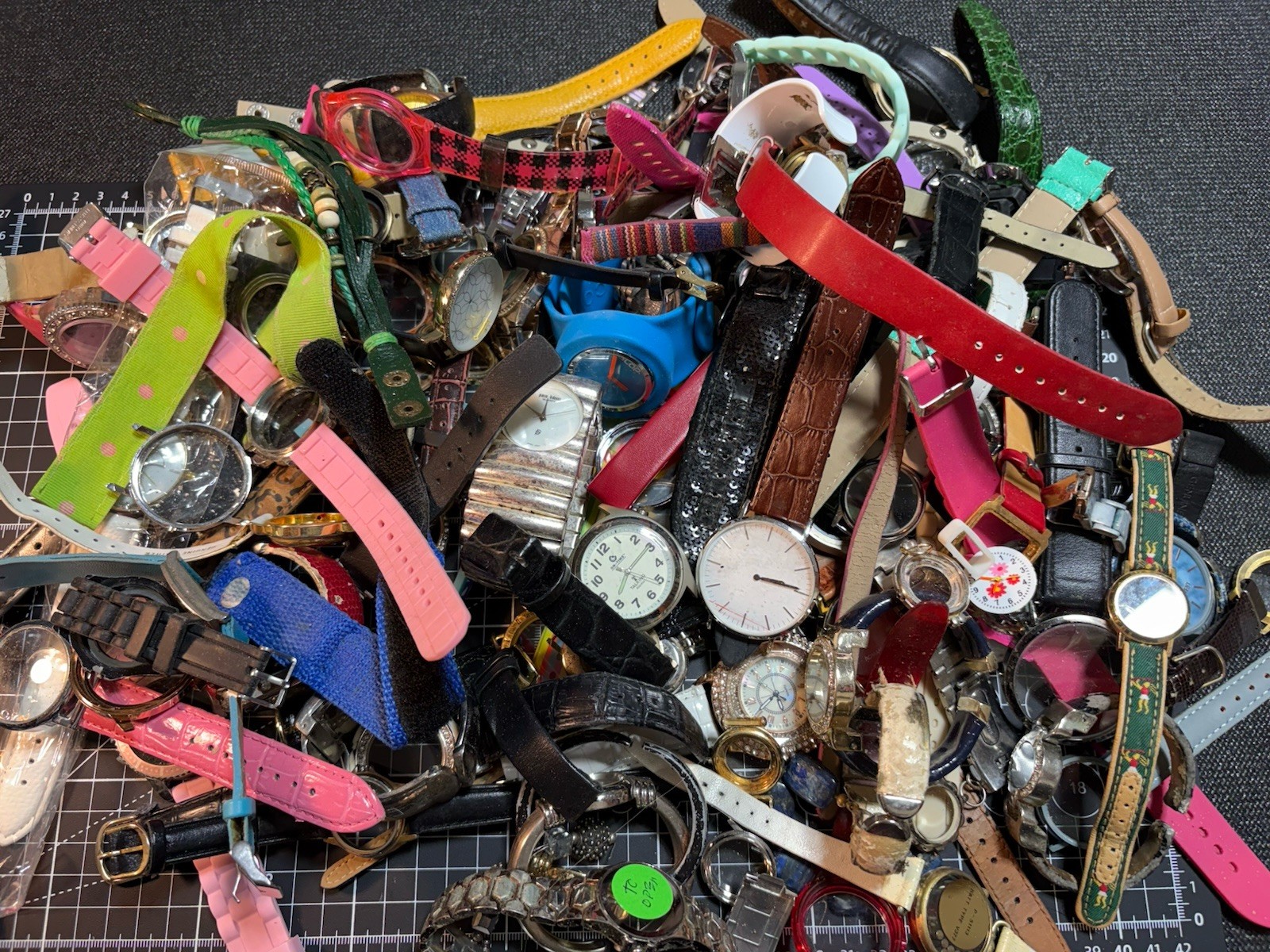 6LB Watch Parts/Repair,Bands,Cases,Crystals,Crafts,Broken Watches,Junk Lot #8