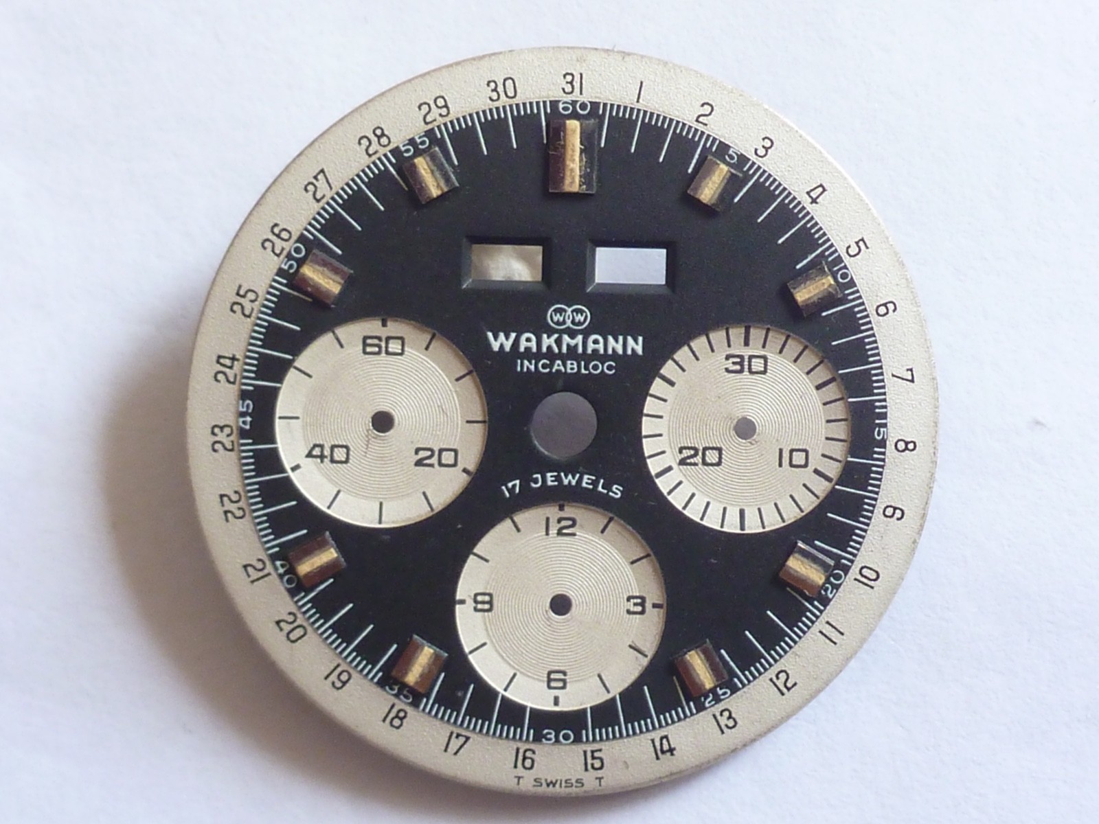 Vintage Wakmann Triple Date Chronograph Black with Valjoux 72C vintage 32,5mm