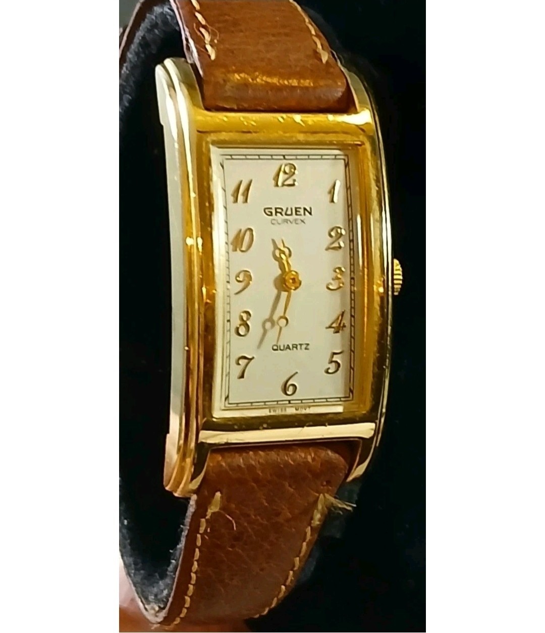 Vintage GRUEN Curvex Quartz Gold Plate Women’s Watch
