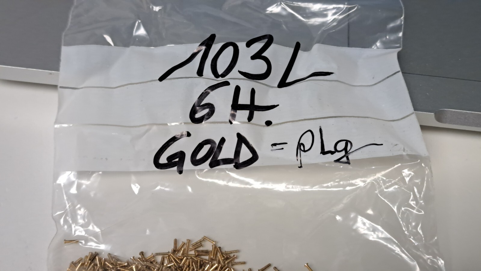 Vis de Fond 95 x 420 Watch screw for Repair GOLD 103L 6HR 2PERORDER