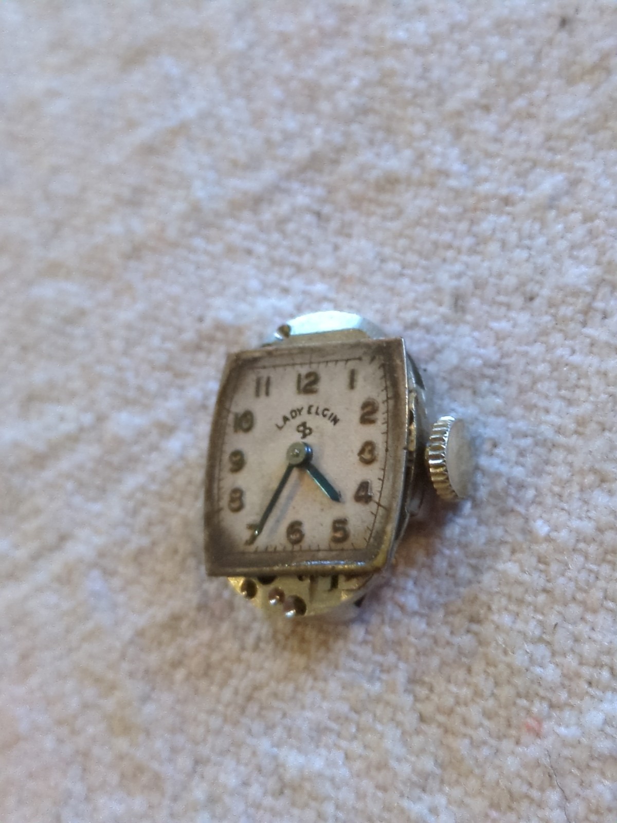 Lot of 9 LADIES WATCH MOVEMENTS For PARTS REPAIR. Hamilton, Bulova, Lady Elgin.