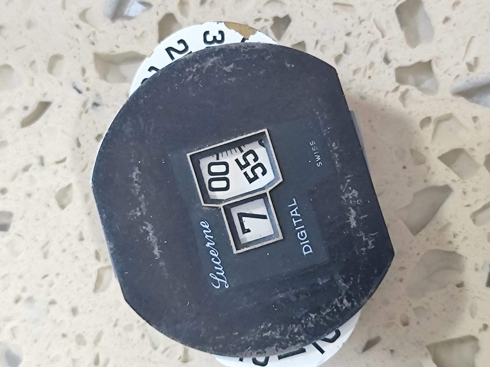 EB 8800 Movement Digital Jump Hour Not work Good Balance for parts USED.