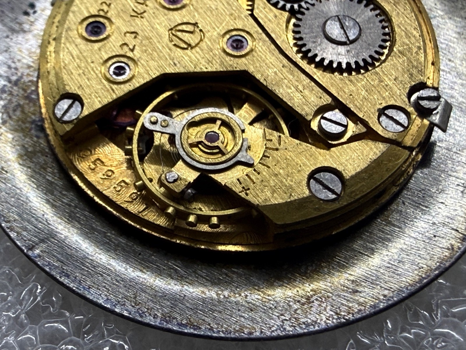 USSR SEKONDA de LUXE movement 2209 caliber Gold Plated watch mechanism FOR PARTS