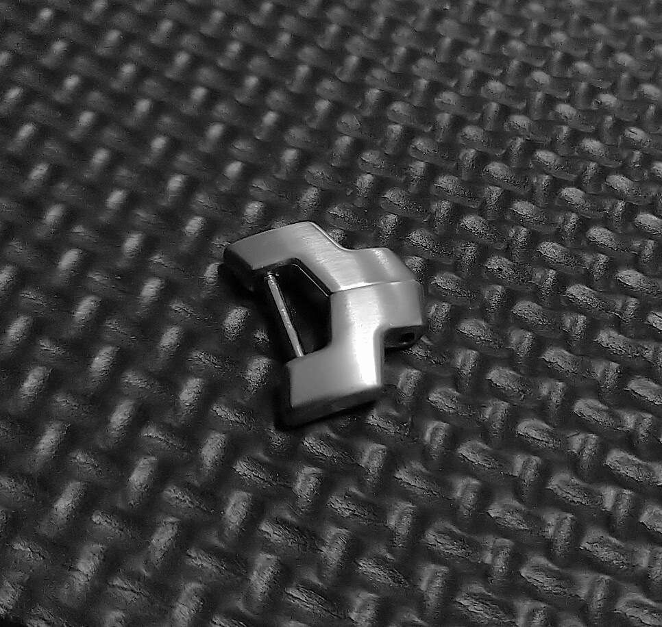 Genuine TAG Heuer Link WJ / WJF Series 18mm Bracelet Link SS Brushed