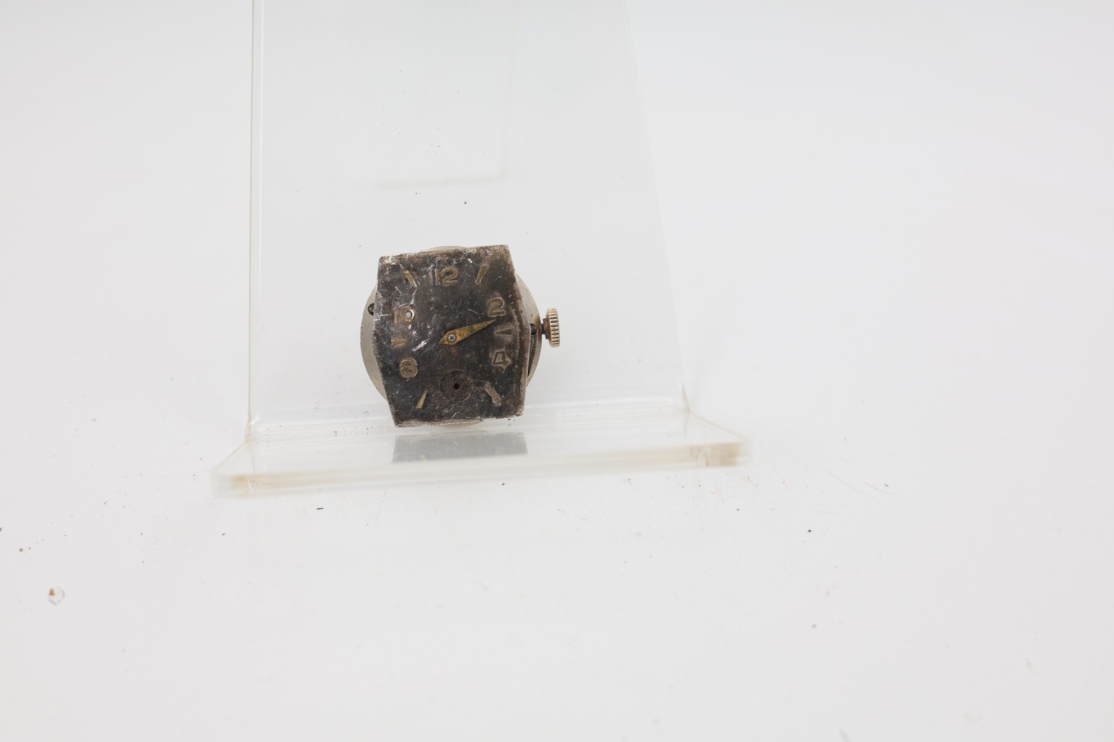 BULOVA 10BT 15j WRIST WATCH MOVEMENT FOR REPAIR (M8)