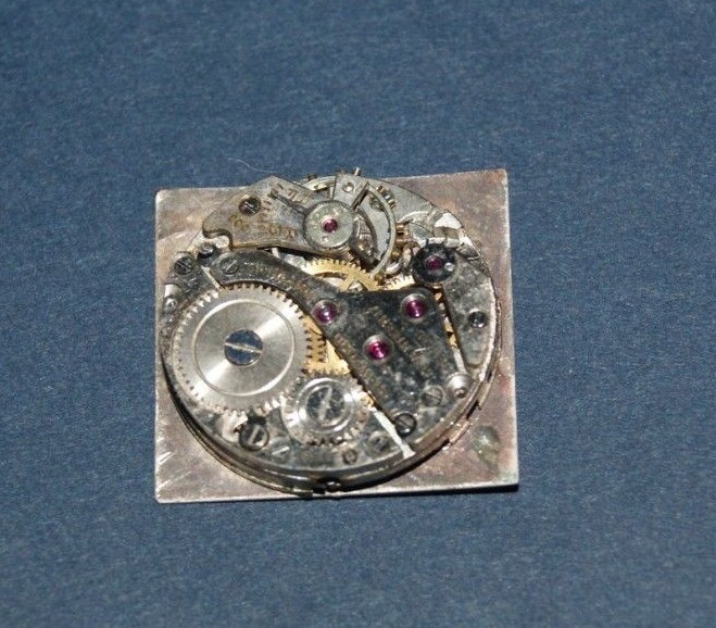 Crawford Swiss 17 Jewels Watch Movement for Parts