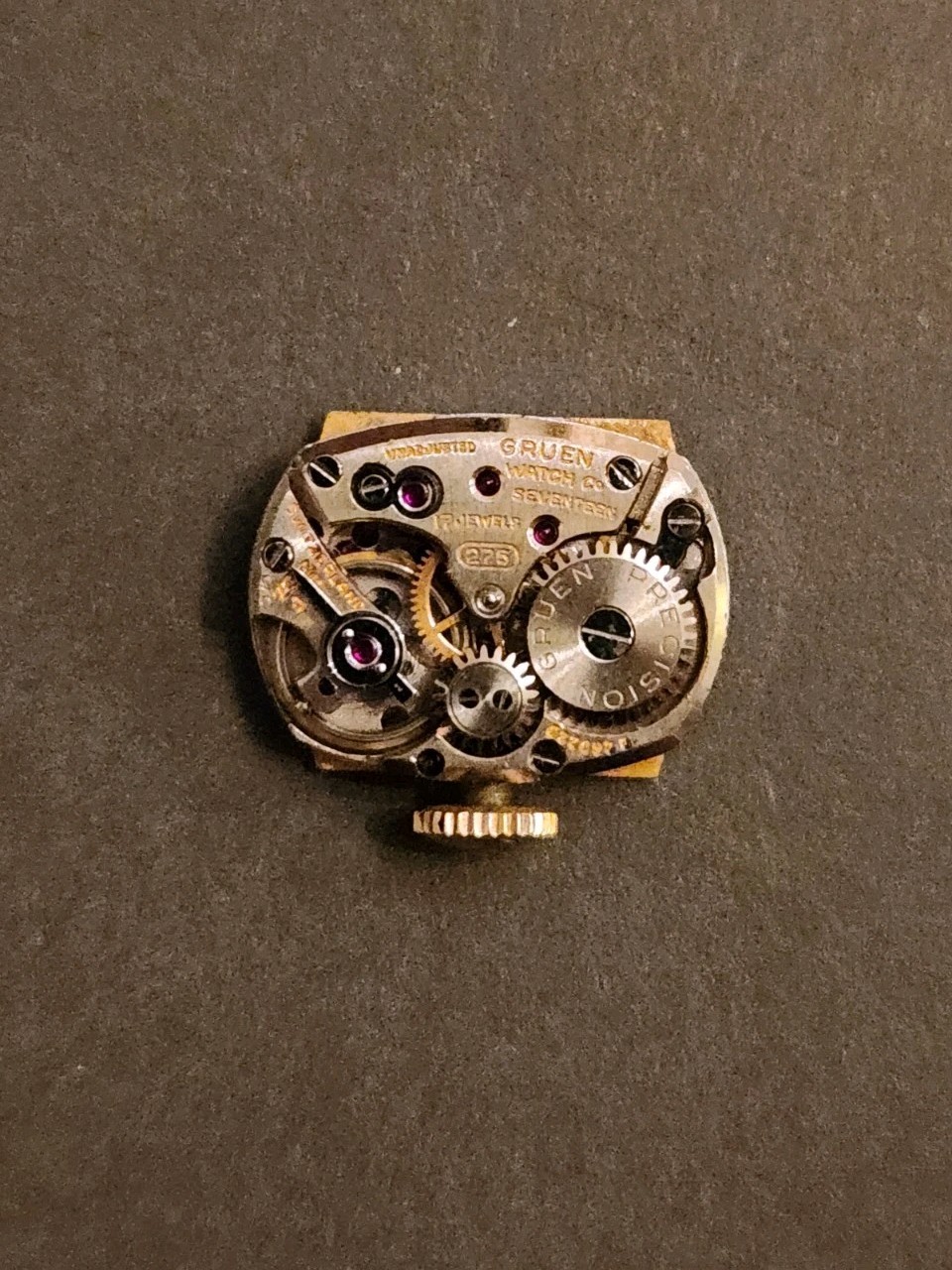 VINTAGE RUNNING Gruen Precision Switzerland Manual Watch Movement 275