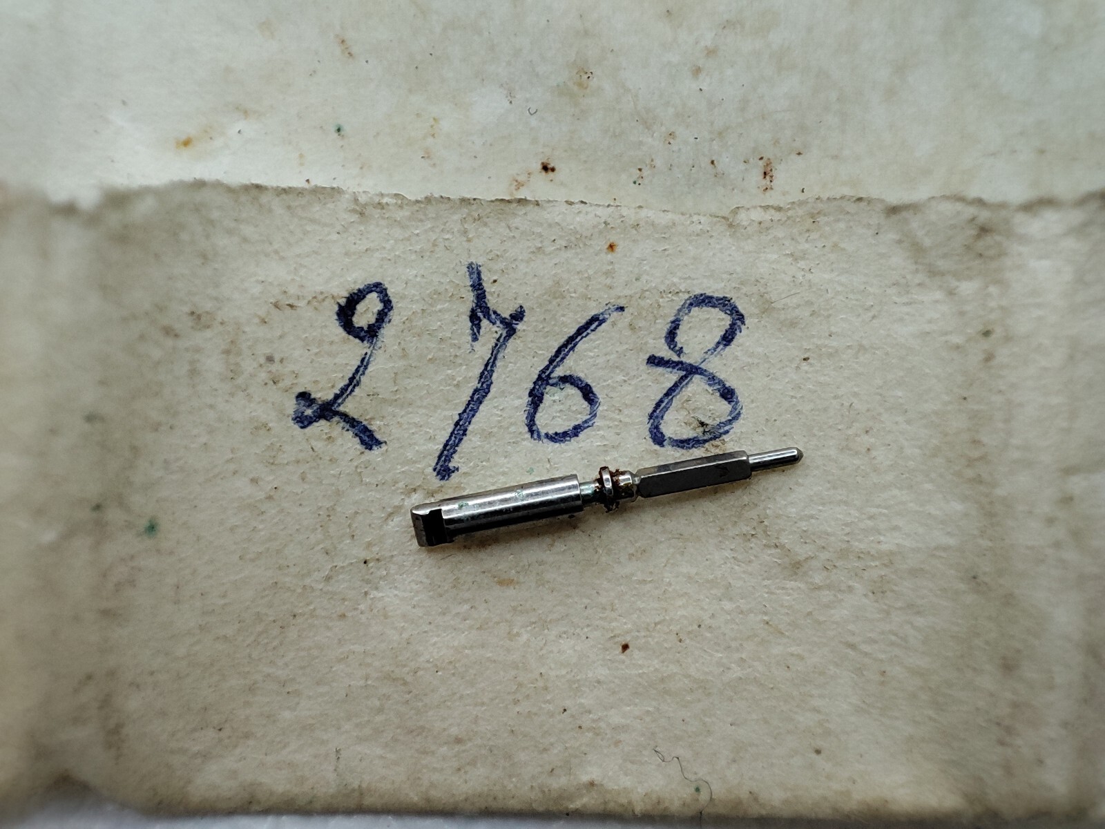mix watch parts 132, 2768, ut 6310, as1203, catting 66, st 69, 25 others (rust)