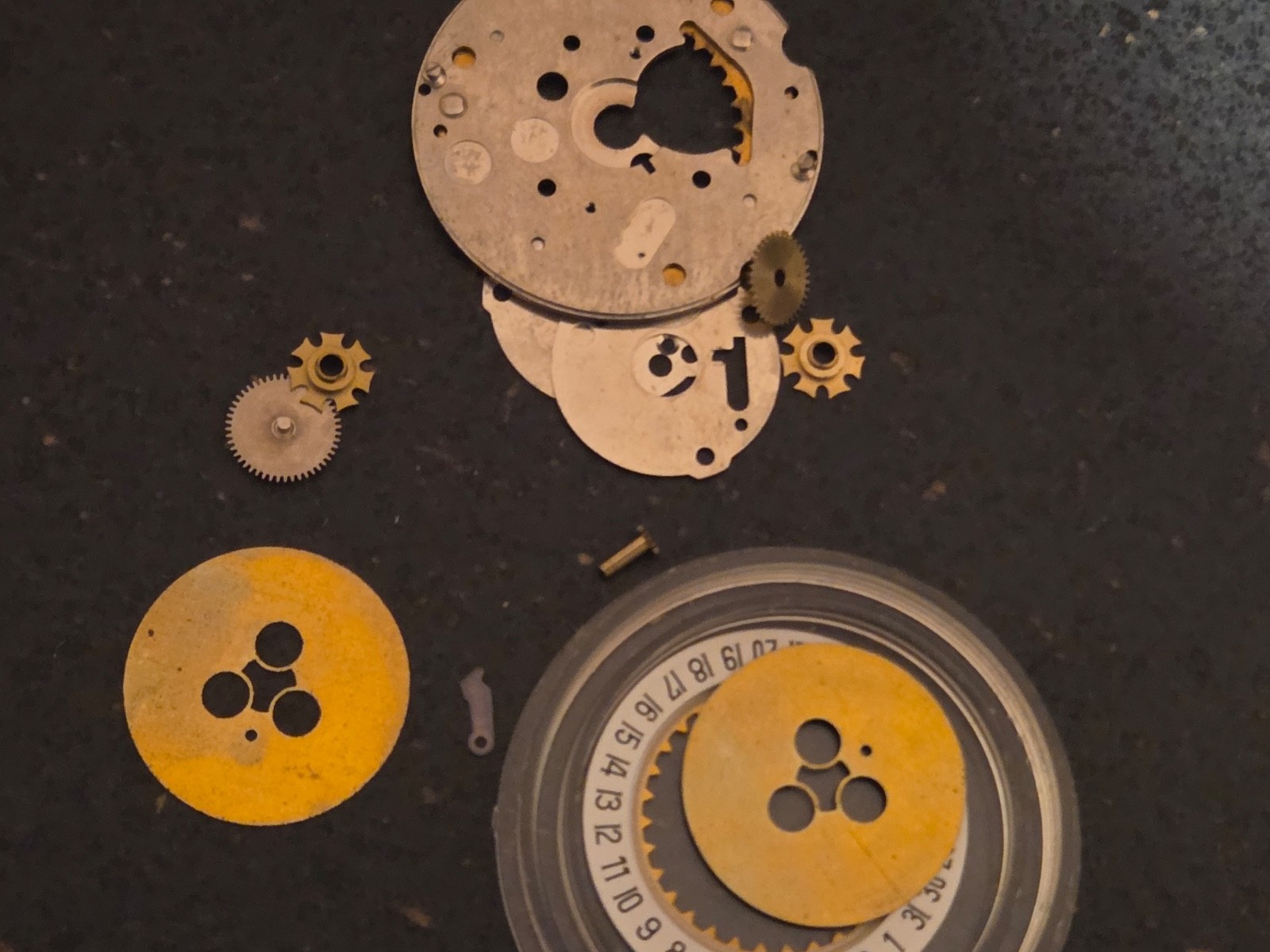 Ebosa 65 Swiss vintage. Movements & plates, parts, balance wheels. Read.