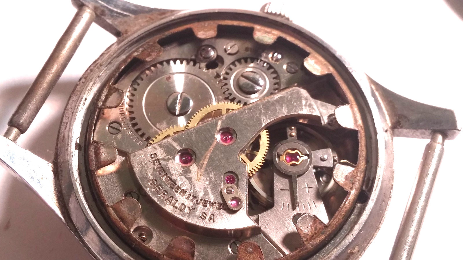 AS 1187 winding movement 17 jewels Geraldy SA Palomar Incabloc antimagnetic Anti