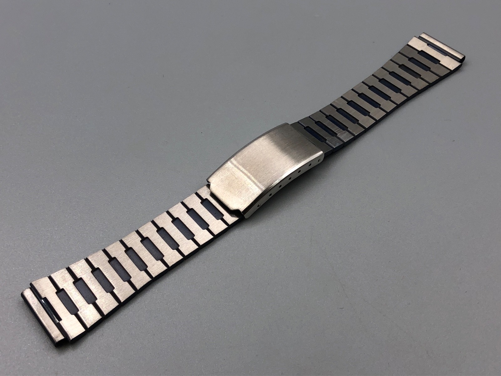 VINTAGE 70s 80s NOS UNBRANDED STAINLESS PVD 18mm WATCH BRACELET SEIKO CITIZEN B