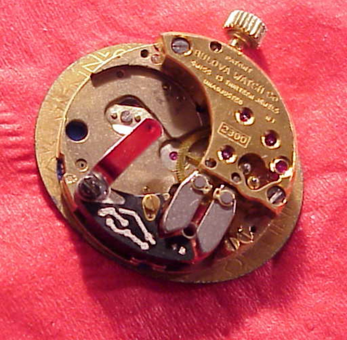 Bulova Accutron BATTERY WRISTWATCH Movement Dial Bulova 2300 NO RUN