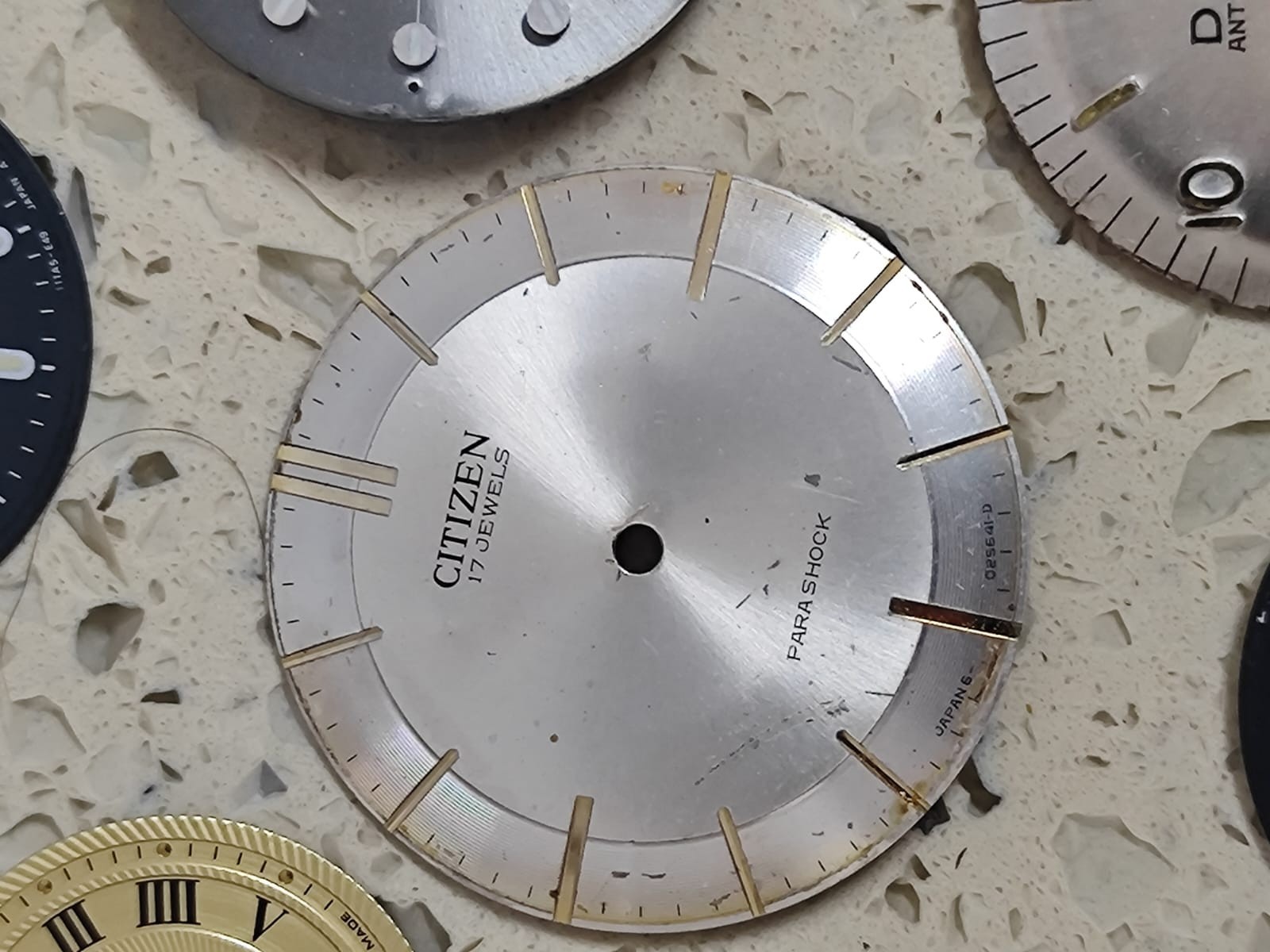 Lot Vintage Dials Seiko /Tissot/Casio/Citizen/olma/ Lot 30 Dial Used &NOS