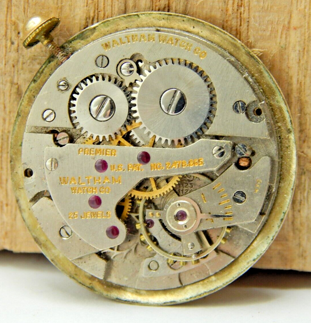 Vintage Waltham Premier 25 jewel men’s wrist watch movement with hands and crown