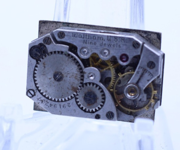 WALTHAM 9j WRIST WATCH MOVEMENT 29194237, No. 729, 7.25L FOR REPAIR (A1)